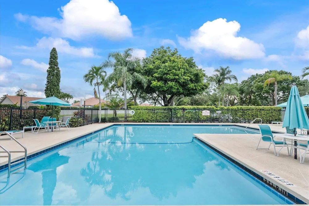 702 NW 98TH CIRCLE Plantation, FL 33324