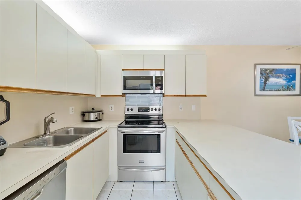702 NW 98TH CIRCLE Plantation, FL 33324
