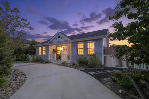 9 Hazelwood Avenue