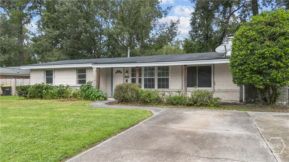 206 Van Nuys Boulevard Savannah, GA 31419