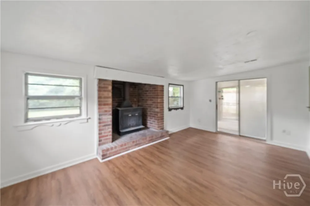 206 Van Nuys Boulevard Savannah, GA 31419