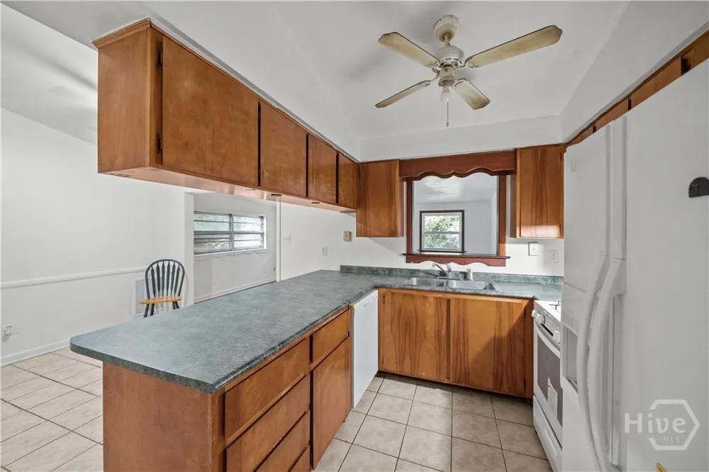 206 Van Nuys Boulevard Savannah, GA 31419
