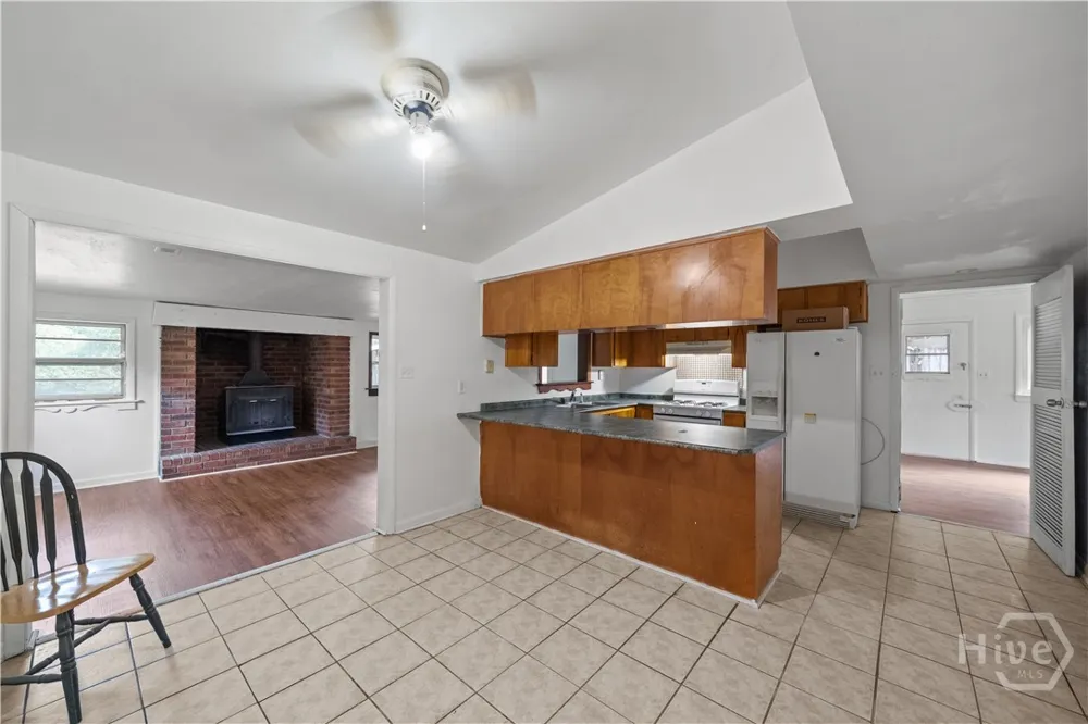 206 Van Nuys Boulevard Savannah, GA 31419