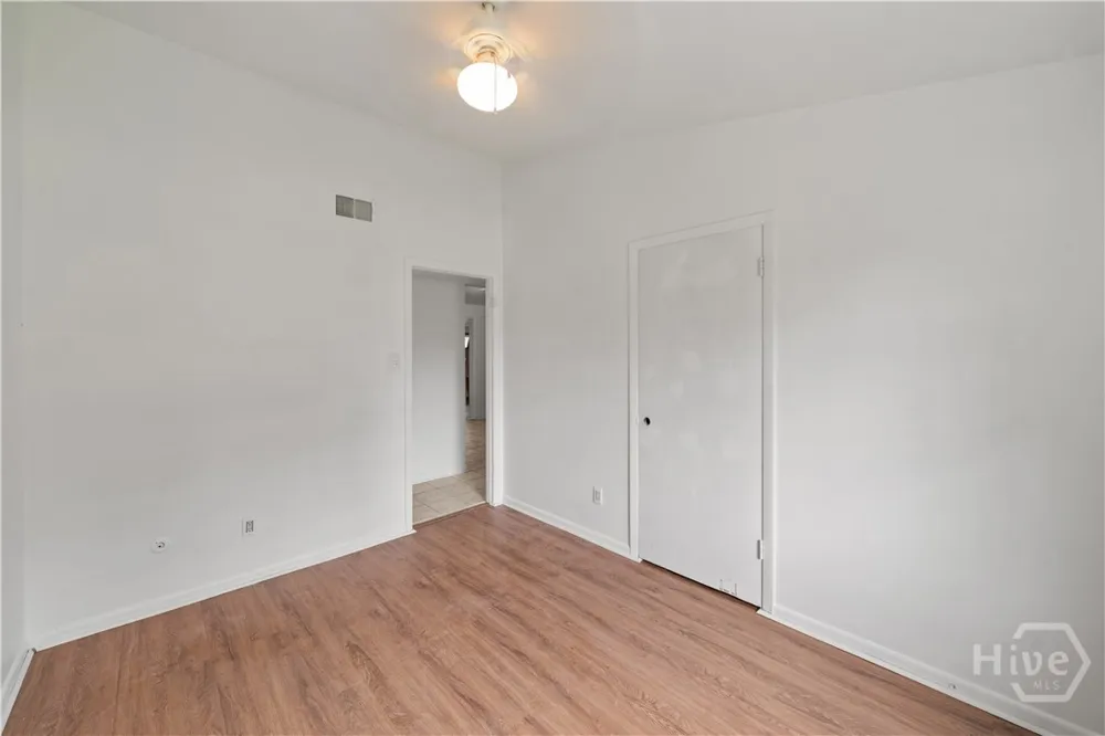 206 Van Nuys Boulevard Savannah, GA 31419