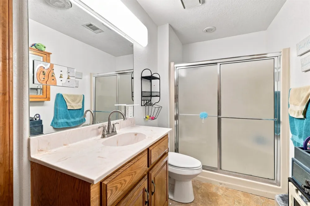 1925 Parkway Durant, OK 74701
