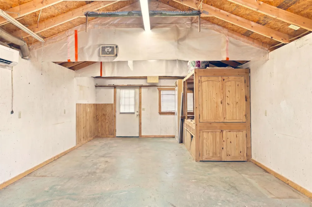 1925 Parkway Durant, OK 74701