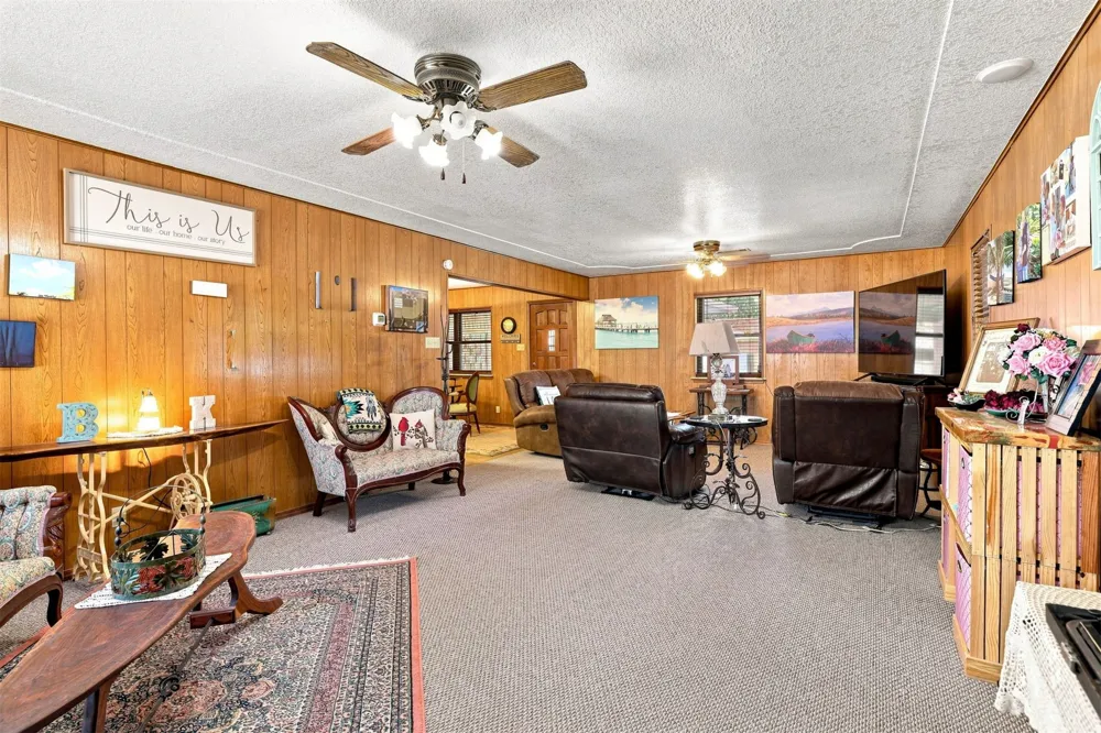 1925 Parkway Durant, OK 74701