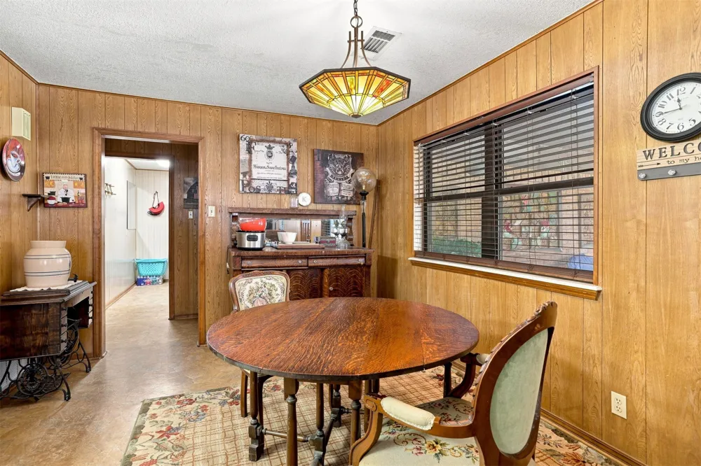 1925 Parkway Durant, OK 74701
