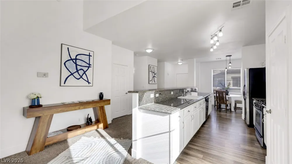 721 PEACHY CANYON CIRCLE #201 Las Vegas, NV 89144