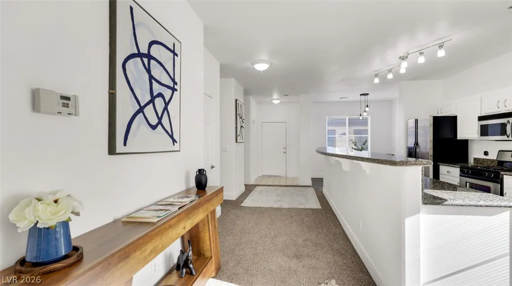 721 PEACHY CANYON CIRCLE #201 Las Vegas, NV 89144