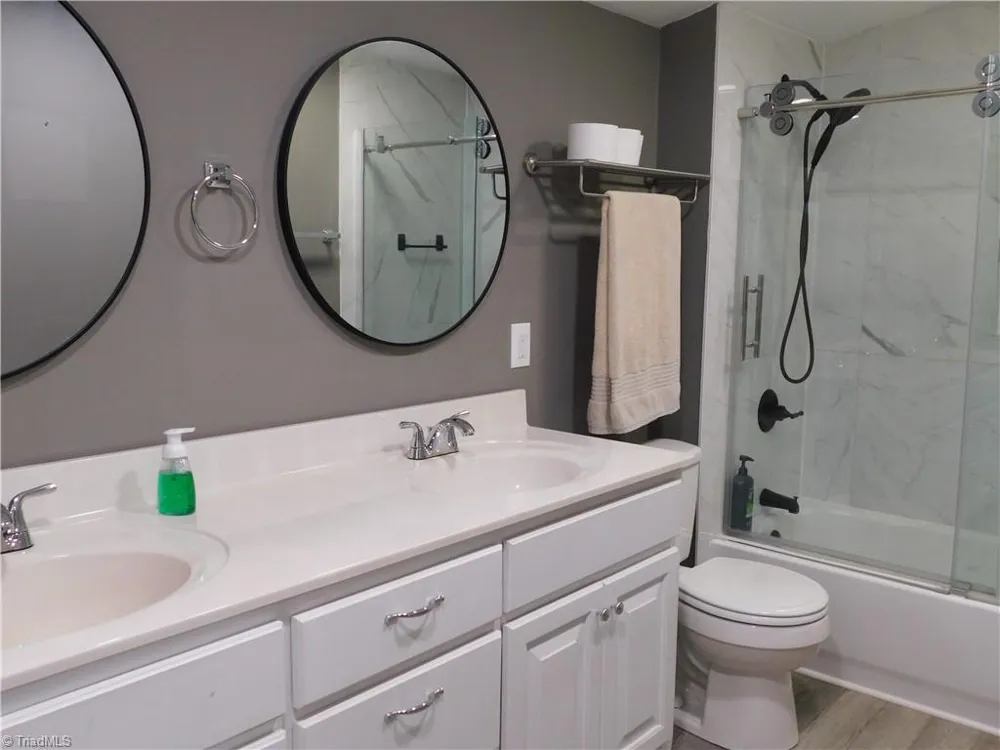 1054 Bridge Street Elkin, NC 28621