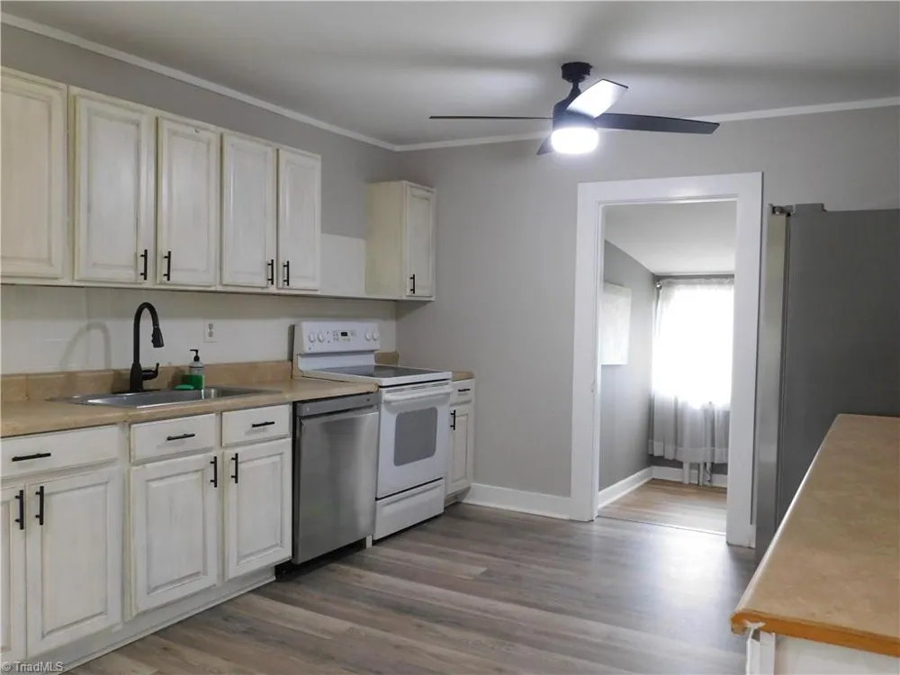 1054 Bridge Street Elkin, NC 28621