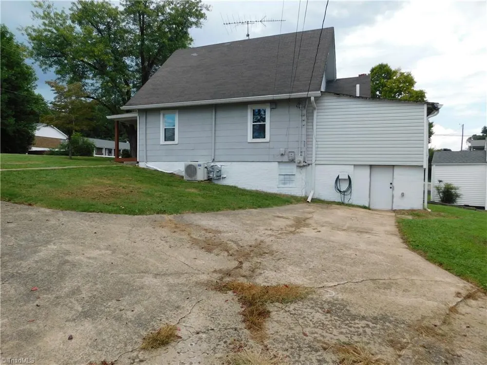 1054 Bridge Street Elkin, NC 28621