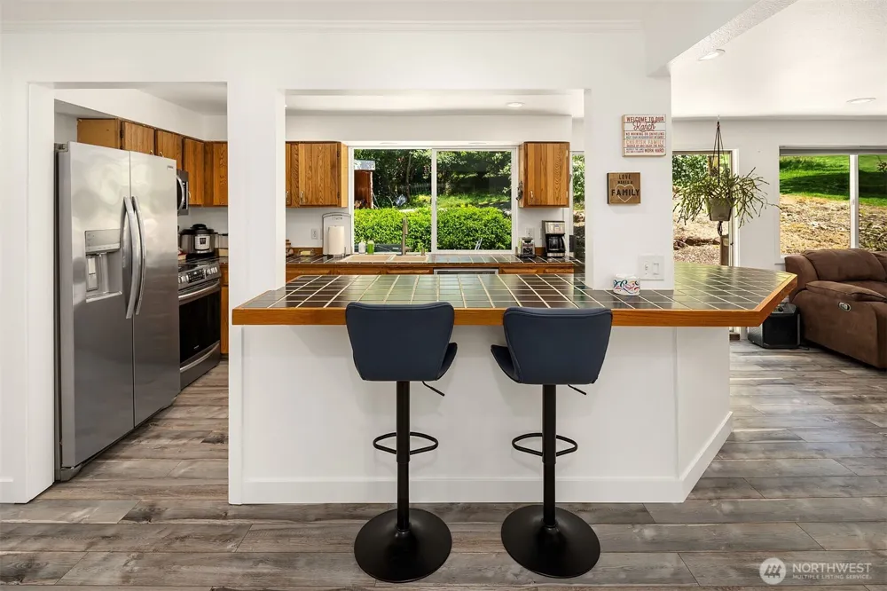 16530 237th Avenue SE Issaquah, WA 98027