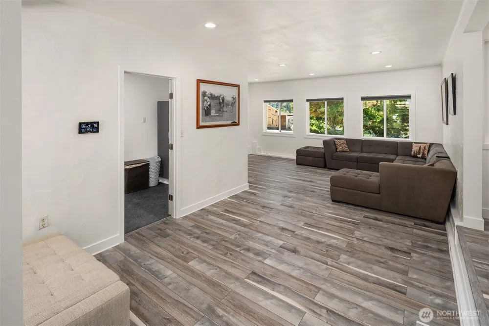 16530 237th Avenue SE Issaquah, WA 98027