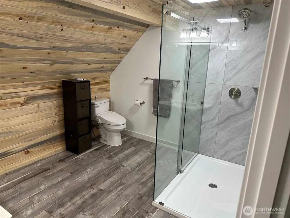 16530 237th Avenue SE Issaquah, WA 98027