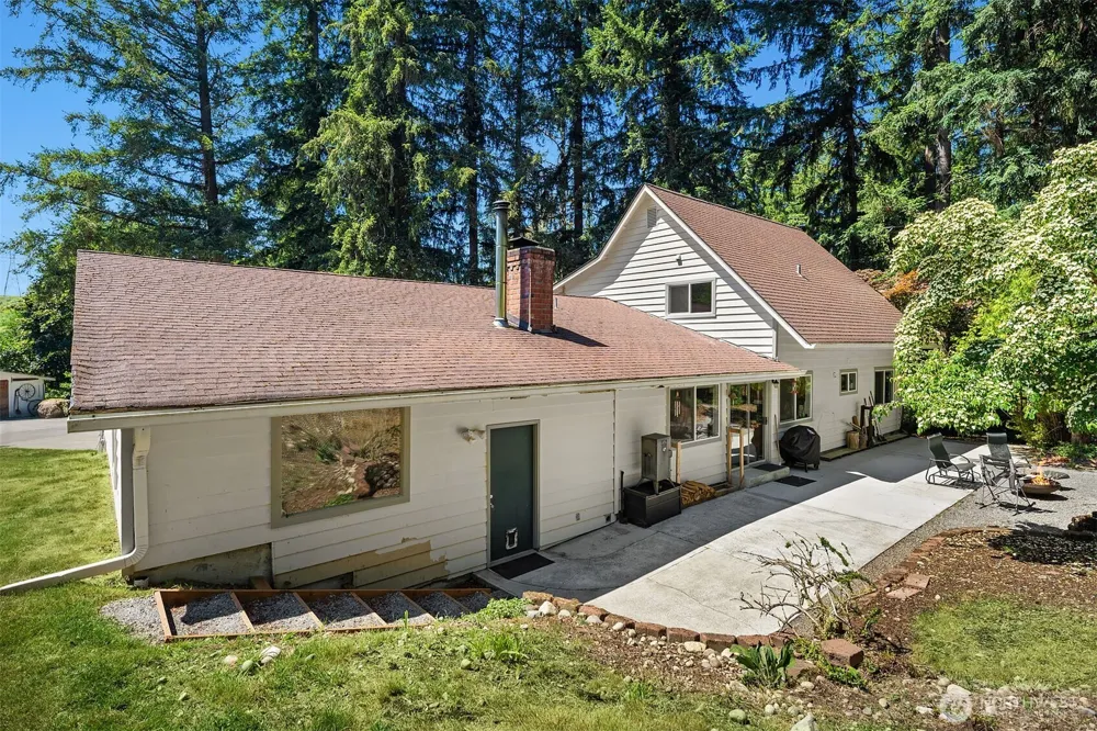 16530 237th Avenue SE Issaquah, WA 98027
