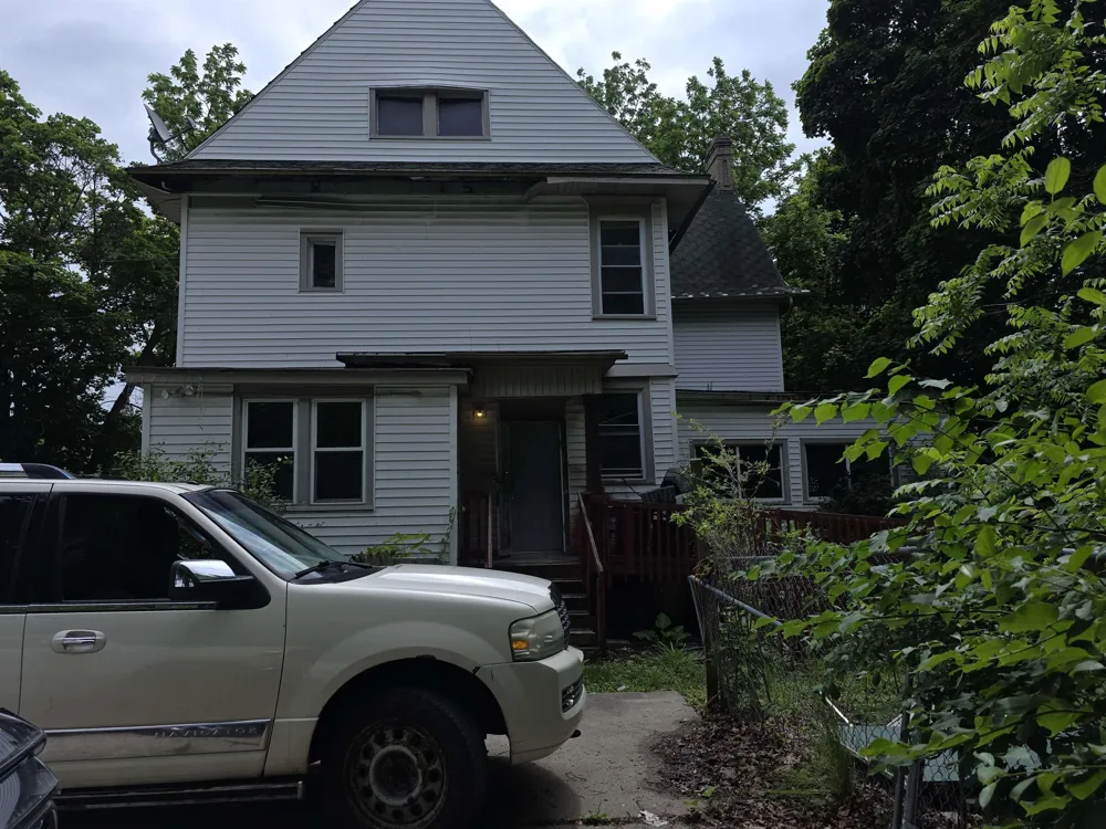 1331 S Jefferson Avenue Saginaw City, MI 48601