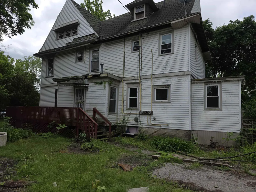 1331 S Jefferson Avenue Saginaw City, MI 48601