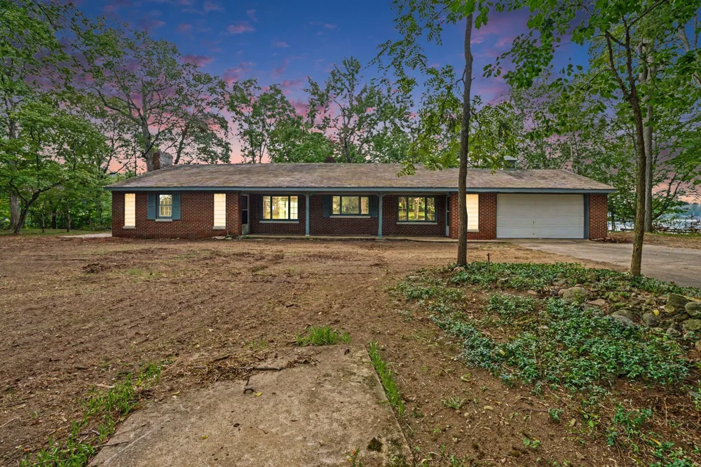 10403 S Chapin Lane Oronoko Charter Township, MI 49103