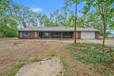 10403 S Chapin Lane
