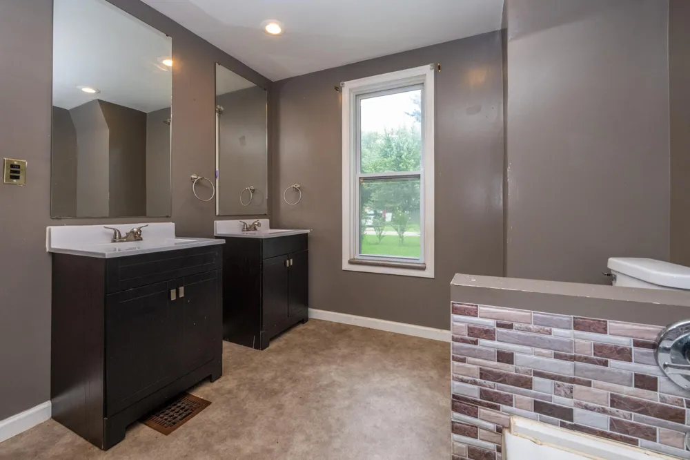 4960 Paw Paw Lake Road Coloma Charter Township, MI 49038