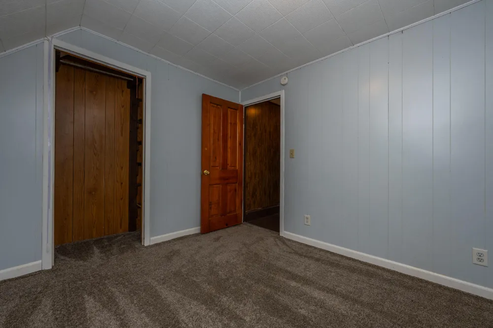 4960 Paw Paw Lake Road Coloma Charter Township, MI 49038