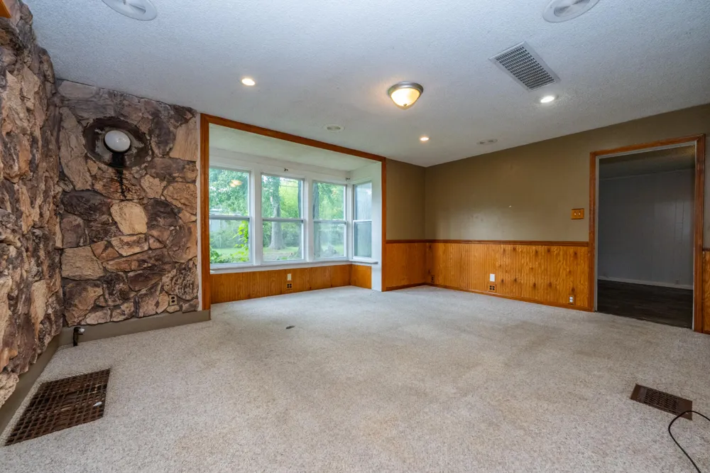 4960 Paw Paw Lake Road Coloma Charter Township, MI 49038