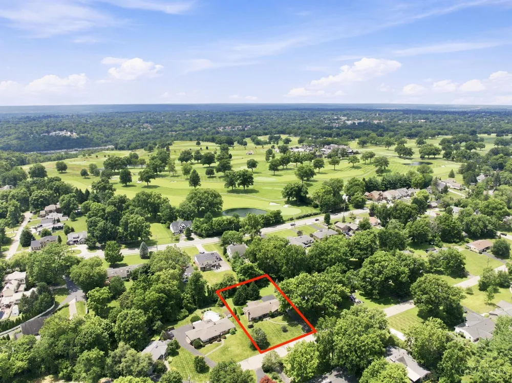 6555 Rollymeade Drive Madeira, OH 45243