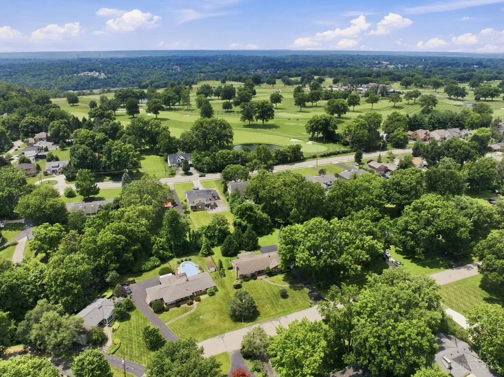 6555 Rollymeade Drive Madeira, OH 45243