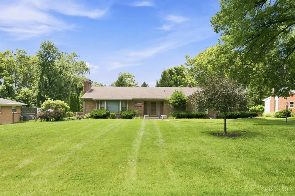 6555 Rollymeade Drive Madeira, OH 45243