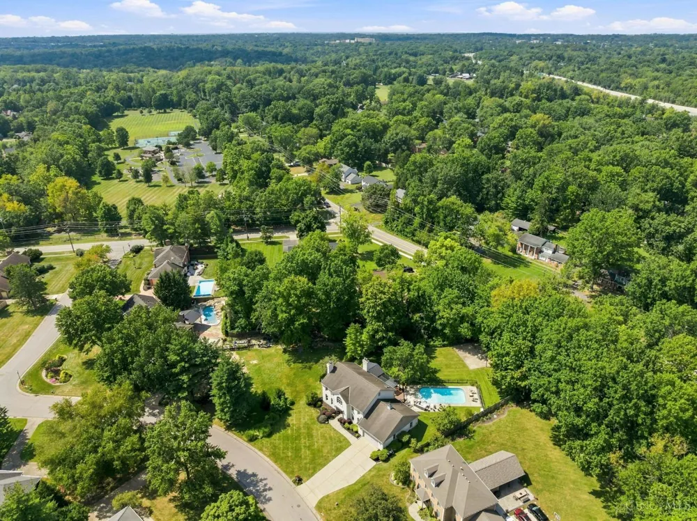 10391 Stablehand Drive Cincinnati, OH 45242