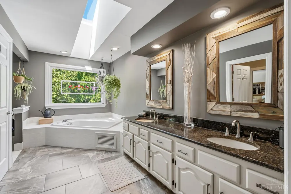 10391 Stablehand Drive Cincinnati, OH 45242