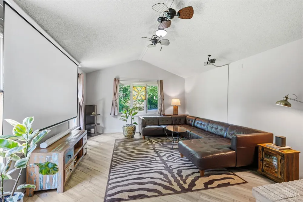 10391 Stablehand Drive Cincinnati, OH 45242