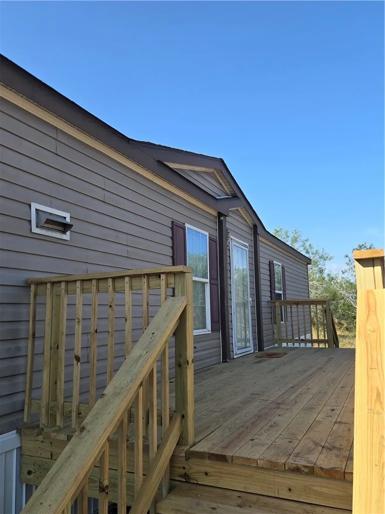 21912 County Road 798 Mathis, TX 78368