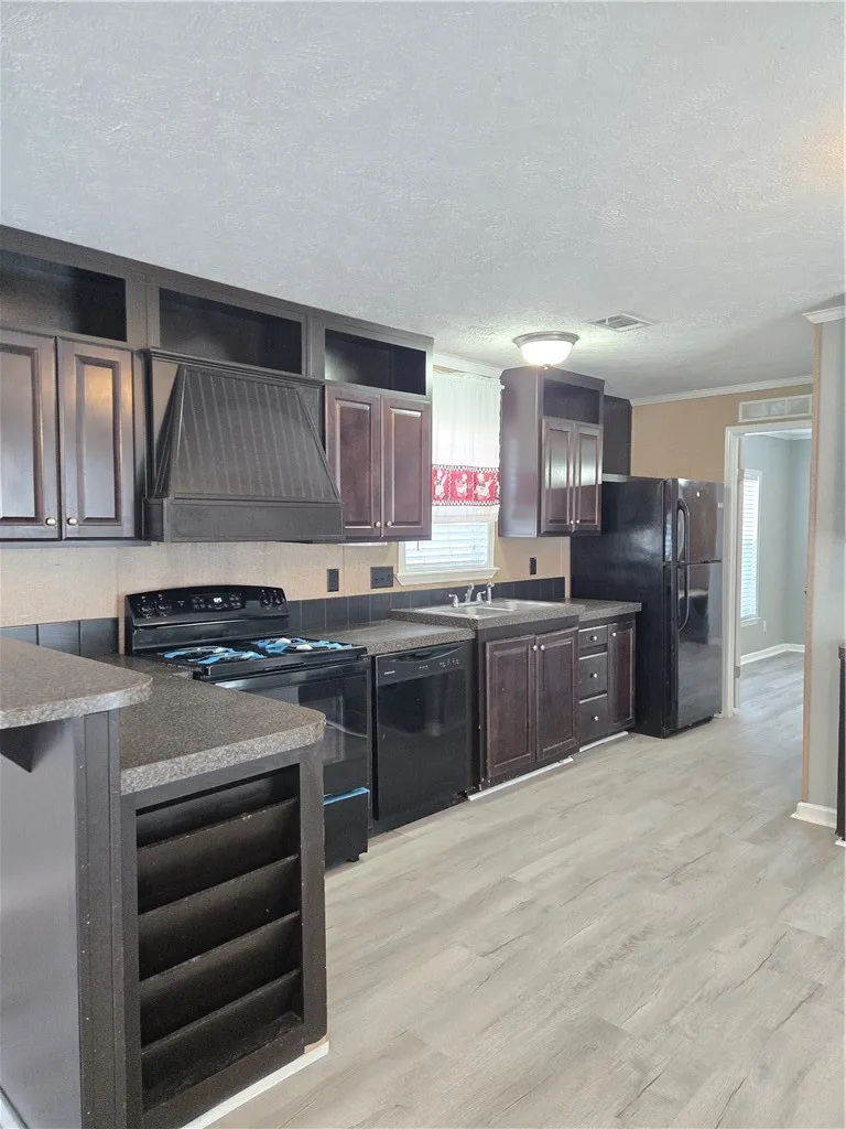 21912 County Road 798 Mathis, TX 78368