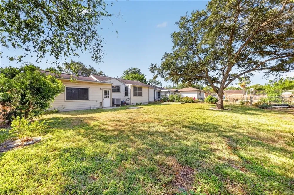 726 Harrison Street Corpus Christi, TX 78404