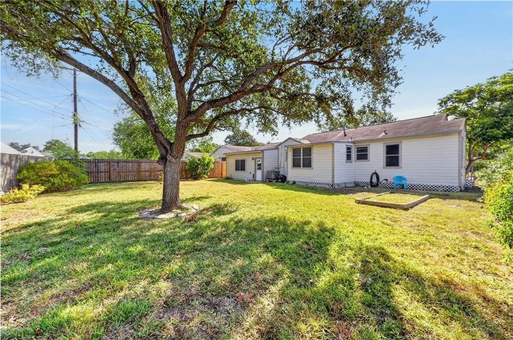 726 Harrison Street Corpus Christi, TX 78404