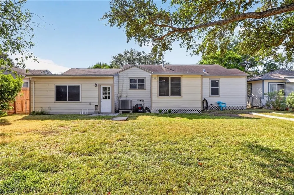 726 Harrison Street Corpus Christi, TX 78404