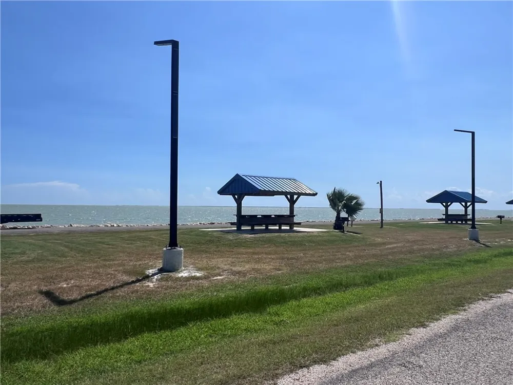 1377 Swans Point Seadrift, TX 77983