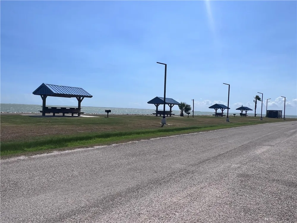 1377 Swans Point Seadrift, TX 77983
