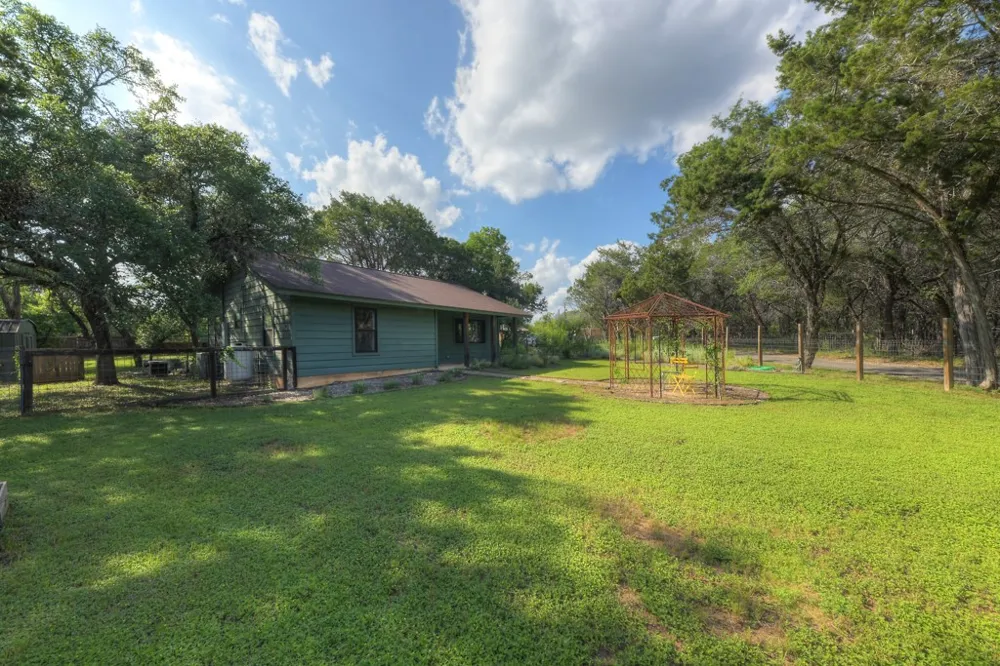 152 Spoke Lane Wimberley, TX 78676