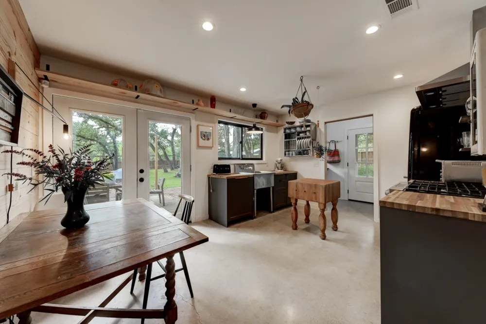 152 Spoke Lane Wimberley, TX 78676