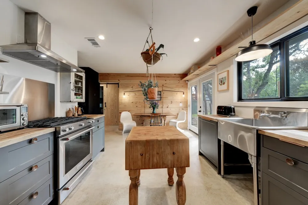 152 Spoke Lane Wimberley, TX 78676