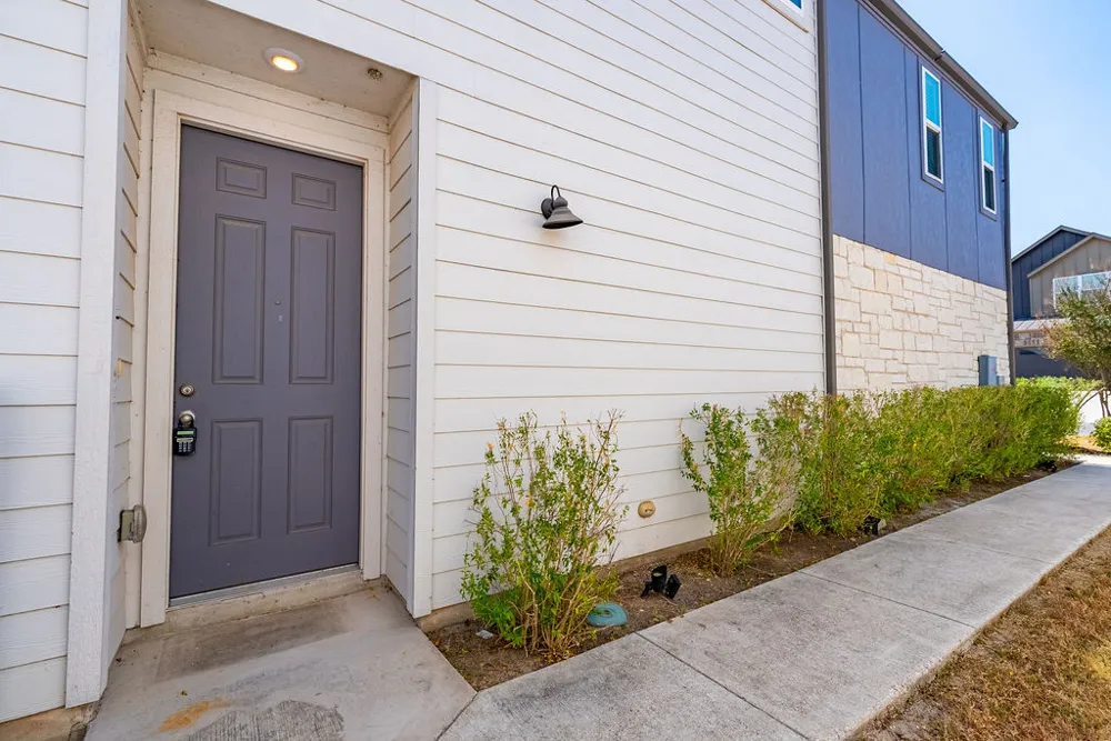 7400 Travertine Spring Drive Austin, TX 78744