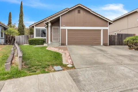 2637 Valley Oak Way
