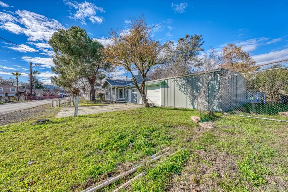3995 Mullen Avenue Clearlake, CA 95422
