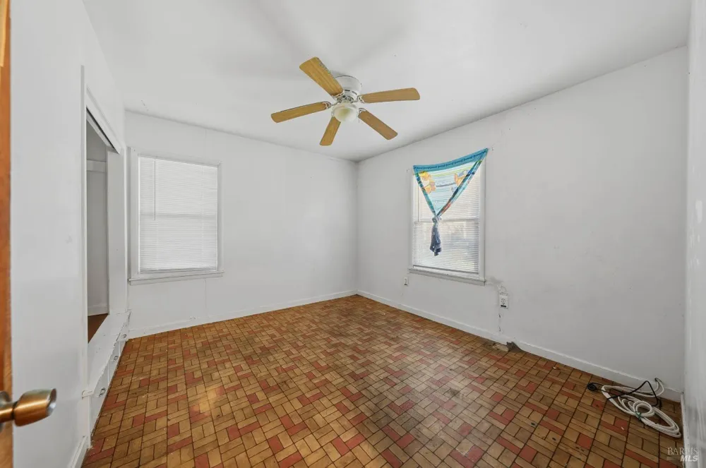 3995 Mullen Avenue Clearlake, CA 95422