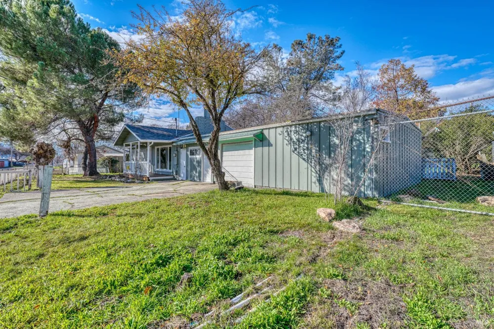 3995 Mullen Avenue Clearlake, CA 95422