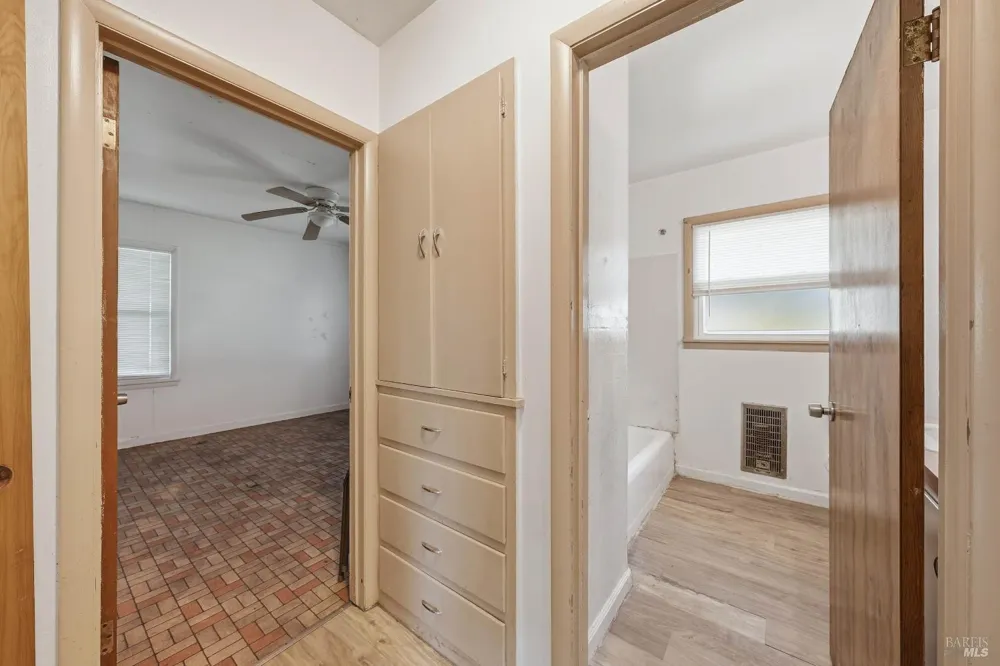 3995 Mullen Avenue Clearlake, CA 95422